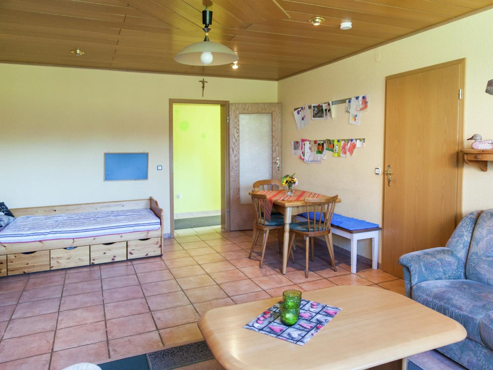 Apartment Quiet Along A Stream In Halenfeld *